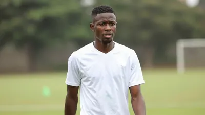 L'ailier ivoirien Lasso Coulibaly est prêté à Viborg FF pour la saison, alors que l'AJA reste dernière de Ligue 1 après...