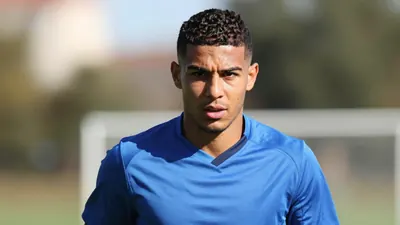 L'attaquant anglais Cameron Archer, 24 ans, rejoint l'AJA en prêt sans option d'achat depuis Southampton pour renforcer...
